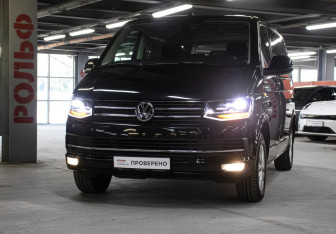 Подержанный автомобиль Volkswagen Caravelle 2017 года (22 фото)