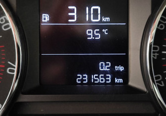 Подержанный автомобиль Skoda Octavia Liftback 2014 года (17 фото)