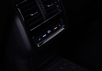 Подержанный автомобиль Volkswagen Arteon 2019 года (12 фото)