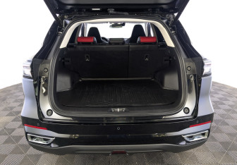 Подержанный автомобиль Changan UNI-S 2024 года (10 фото)