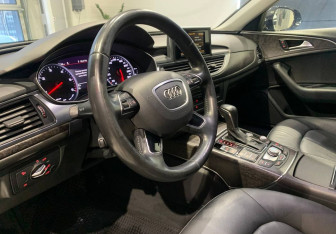 Подержанный автомобиль Audi A6 Sedan 2017 года (11 фото)