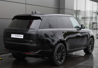 Подержанный автомобиль Land Rover Range Rover 2024 года (5 фото)
