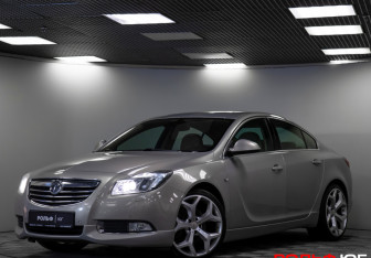 Подержанный автомобиль Opel Insignia Liftback 2008 года (23 фото)
