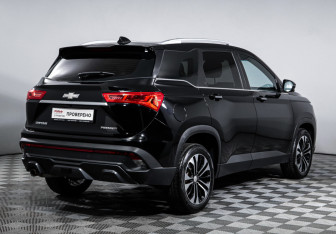 Подержанный автомобиль Chevrolet Captiva 2022 года (5 фото)