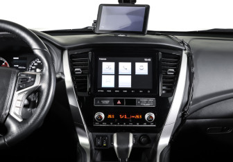 Подержанный автомобиль Mitsubishi Pajero Sport 2021 года (14 фото)