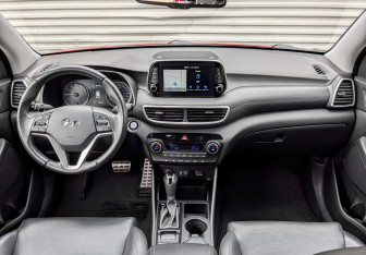 Подержанный автомобиль Hyundai Tucson 2018 года (14 фото)