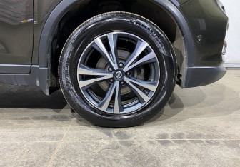 Подержанный автомобиль Nissan X-Trail 2020 года (21 фото)