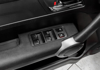 Подержанный автомобиль Honda CR-V 2011 года (18 фото)