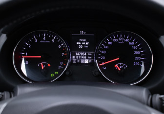 Подержанный автомобиль Nissan Qashqai+2 2012 года (13 фото)