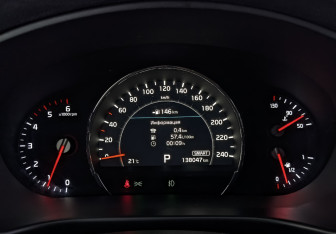 Подержанный автомобиль Kia Sorento 2018 года (16 фото)