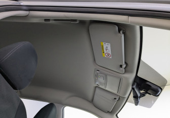 Подержанный автомобиль Nissan X-Trail 2017 года (22 фото)