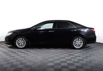 Подержанный автомобиль Toyota Camry Sedan 2015 года (8 фото)
