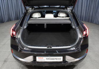 Подержанный автомобиль Zeekr 001 2023 года (10 фото)