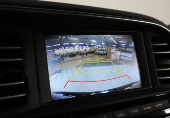 Подержанный автомобиль Hyundai Elantra Sedan 2019 года (9 фото)