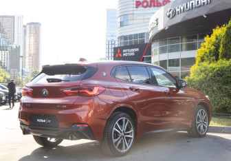 Подержанный автомобиль BMW X2 2020 года (4 фото)
