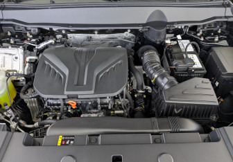 Подержанный автомобиль Haval H7 2025 года (12 фото)