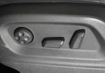 Подержанный автомобиль Volkswagen Tiguan 2009 года (16 фото)