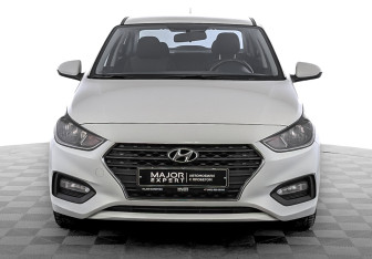 Подержанный автомобиль Hyundai Solaris Sedan 2020 года (2 фото)