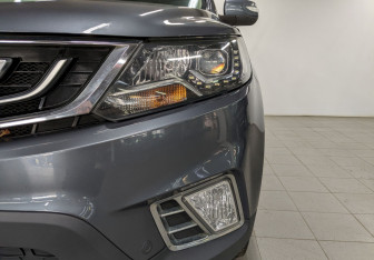 Подержанный автомобиль Geely Emgrand X7 2020 года (17 фото)