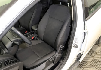 Подержанный автомобиль Ford Focus Sedan 2018 года (20 фото)