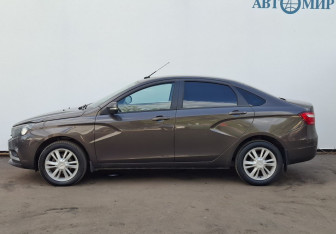 Подержанный автомобиль LADA (ВАЗ) Vesta Sedan 2018 года (8 фото)