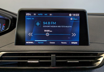 Подержанный автомобиль Peugeot 3008 2019 года (15 фото)