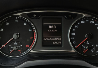 Подержанный автомобиль Audi A1 2010 года (23 фото)