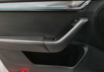 Подержанный автомобиль Skoda Octavia Liftback 2018 года (15 фото)