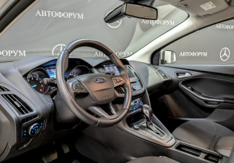 Подержанный автомобиль Ford Focus Wagon 2019 года (16 фото)