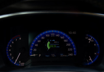 Подержанный автомобиль Toyota Corolla Sedan 2019 года (9 фото)