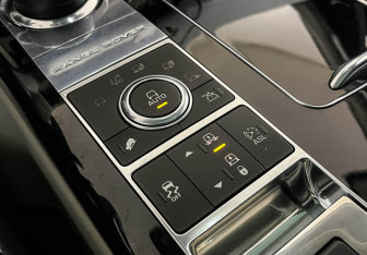 Подержанный автомобиль Land Rover Range Rover 2013 года (16 фото)