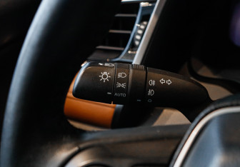 Подержанный автомобиль Toyota Camry Sedan 2022 года (25 фото)