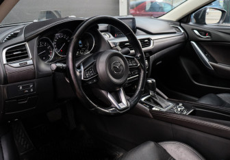 Подержанный автомобиль Mazda 6 Sedan 2017 года (12 фото)