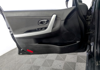 Подержанный автомобиль Kia Ceed Hatchback 2018 года (18 фото)