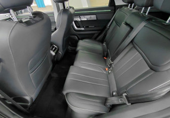 Подержанный автомобиль Jaecoo J7 2023 года (15 фото)