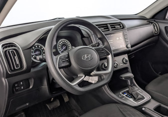 Подержанный автомобиль Hyundai Creta 2022 года (15 фото)