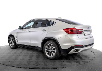 Подержанный автомобиль BMW X6 2019 года (7 фото)