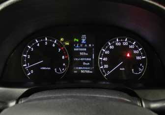 Подержанный автомобиль Toyota Allion 2016 года (13 фото)