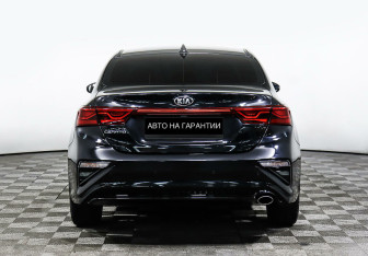 Подержанный автомобиль Kia Cerato Sedan 2020 года (6 фото)