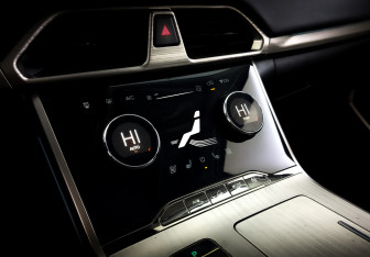 Подержанный автомобиль Exeed TXL 2022 года (28 фото)