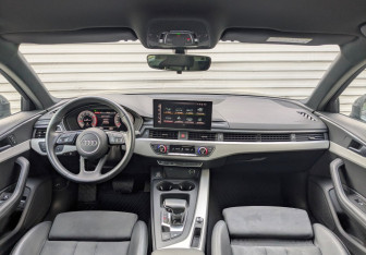 Подержанный автомобиль Audi A4 Sedan 2021 года (14 фото)