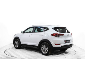 Подержанный автомобиль Hyundai Tucson 2017 года (7 фото)