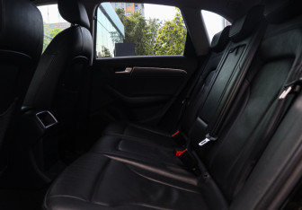 Подержанный автомобиль Audi Q5 2014 года (9 фото)