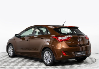 Подержанный автомобиль Hyundai i30 Hatchback 2012 года (5 фото)
