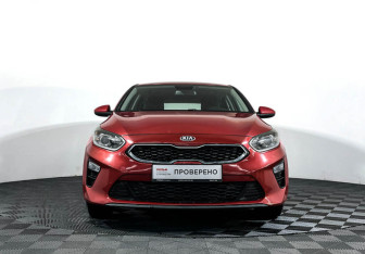 Подержанный автомобиль Kia Ceed Hatchback 2018 года (2 фото)