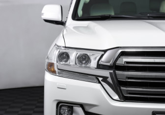 Подержанный автомобиль Toyota Land Cruiser Suv 2016 года (30 фото)