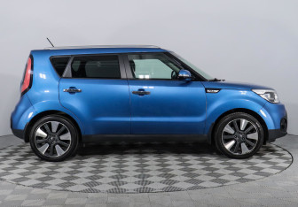 Подержанный автомобиль Kia Soul 2017 года (4 фото)