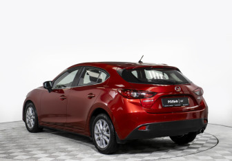 Подержанный автомобиль Mazda 3 Hatchback 2013 года (7 фото)
