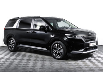 Подержанный автомобиль Kia Carnival 2020 года (3 фото)