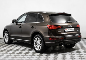 Подержанный автомобиль Audi Q5 2015 года (7 фото)